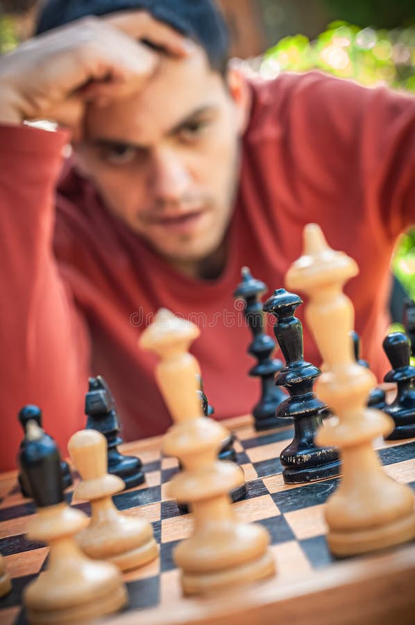 Deixe O Jogo Começar. Vamos Jogar Xadrez. Imagem de Stock - Imagem de  pessoa, xadrez: 269880279