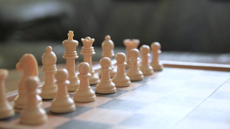 Movimentos estratégicos das peças de xadrez