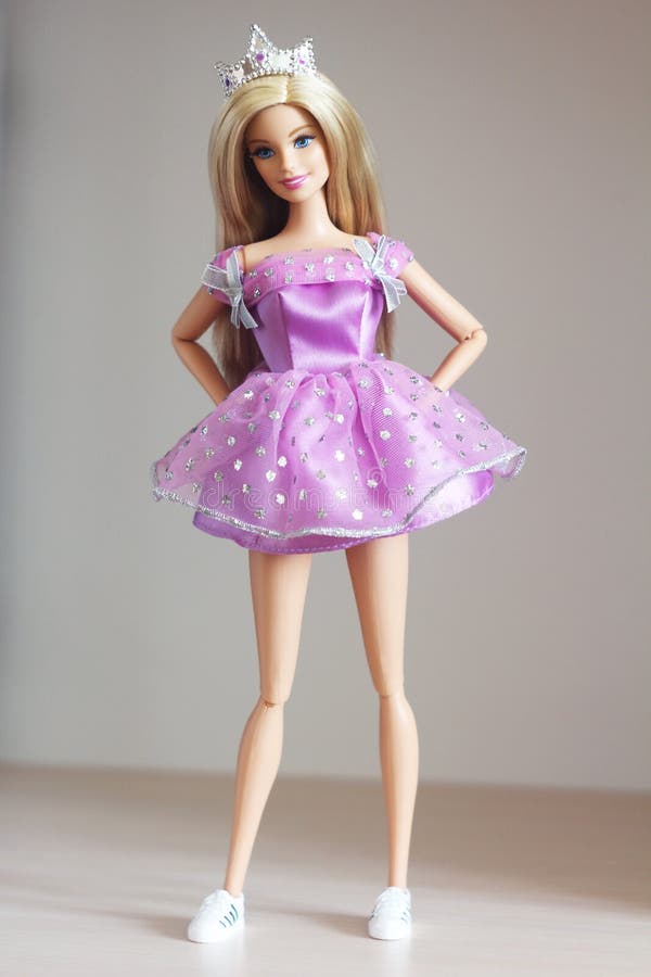 Fotos Roupas Barbie, 77.000+ fotos de arquivo grátis de alta qualidade