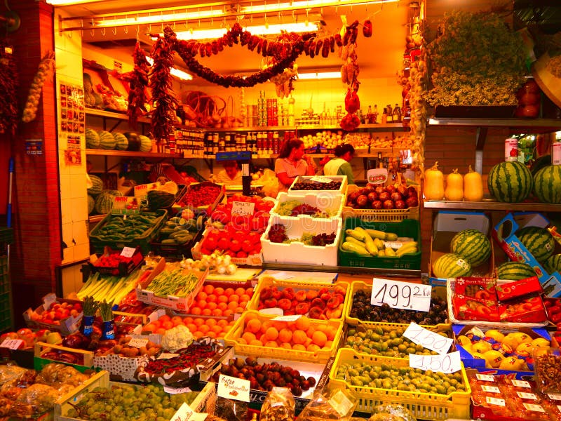 As Frutas E Legumes Param Em Bursa Turquia Imagem Editorial