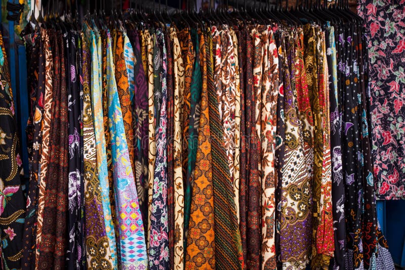 Uma forma veste o batik foto tradicional yogyakarta recolhido Indonésia fotos de stock Uma forma veste o batik foto tradicional yogyakarta recolhido Indonésia fotos de stock