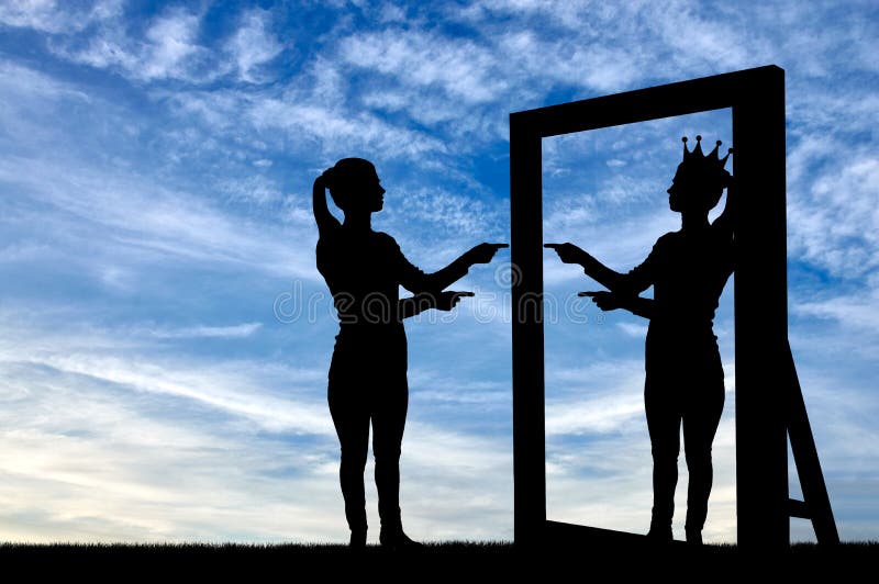 Uma silhueta de uma mulher narcisística levanta seu amor-próprio na frente de um espelho