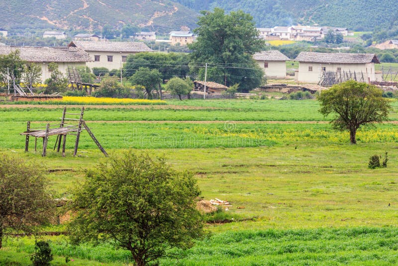 Uma vila bonita imagem de stock royalty free