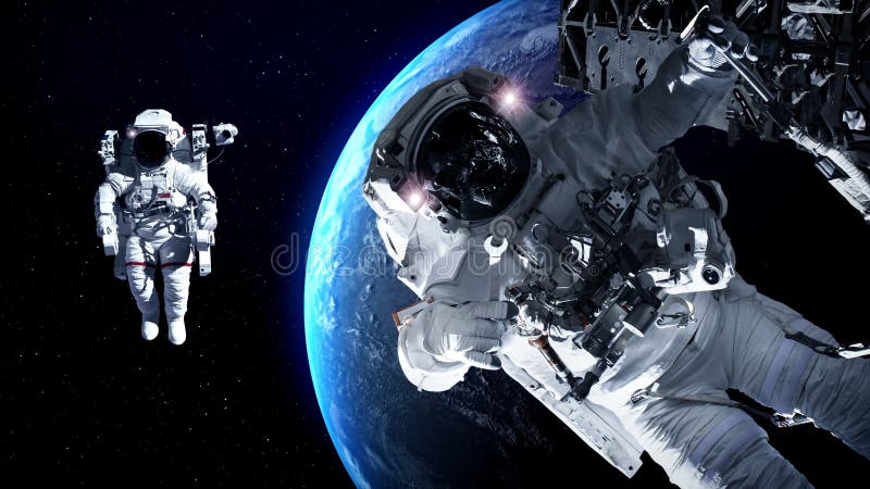 Un astronaute effectue une marche spatiale pendant qu'il travaille pour une mission de vol spatial clips vidéos