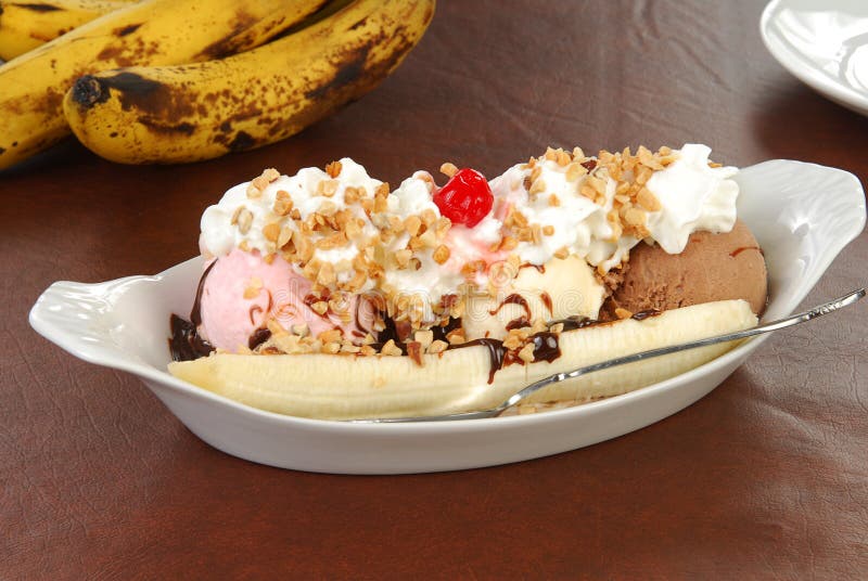 Un banana split photographie stock Un banana split photographie stock