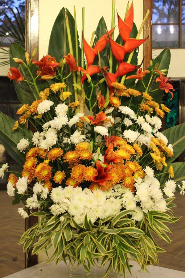 Un beau bouquet coloré vibrant de fleur photographie stock libre de droits Un beau bouquet coloré vibrant de fleur photographie stock libre de droits