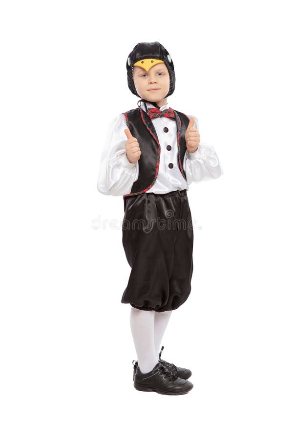 Un bel ragazzo in costume da pinguino fotografie stock libere da diritti Un bel ragazzo in costume da pinguino fotografie stock libere da diritti