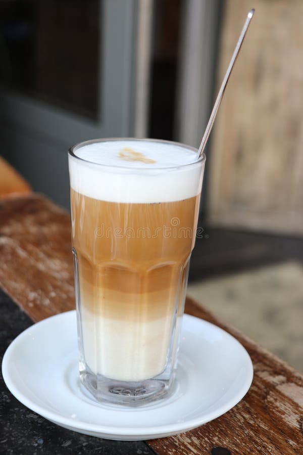 Un macchiato macchiato di recente fabbricazione fotografia stock libera da diritti