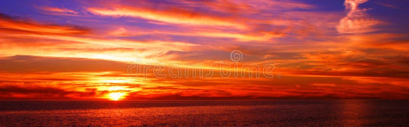 Un coucher du soleil glorieux? photographie stock Un coucher du soleil glorieux? photographie stock