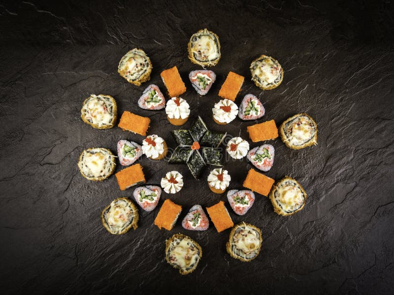 Un ensemble de petits pains frais dans le style japonais photos stock Un ensemble de petits pains frais dans le style japonais photos stock