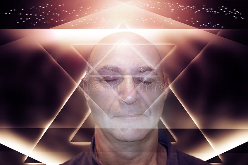 Un hombre de envejecimiento con sus ojos cerrados en un fondo geométrico abstracto con las líneas que brillan intensamente Un hombre de envejecimiento con sus ojos cerrados en un fondo geométrico abstracto con las líneas que brillan intensamente