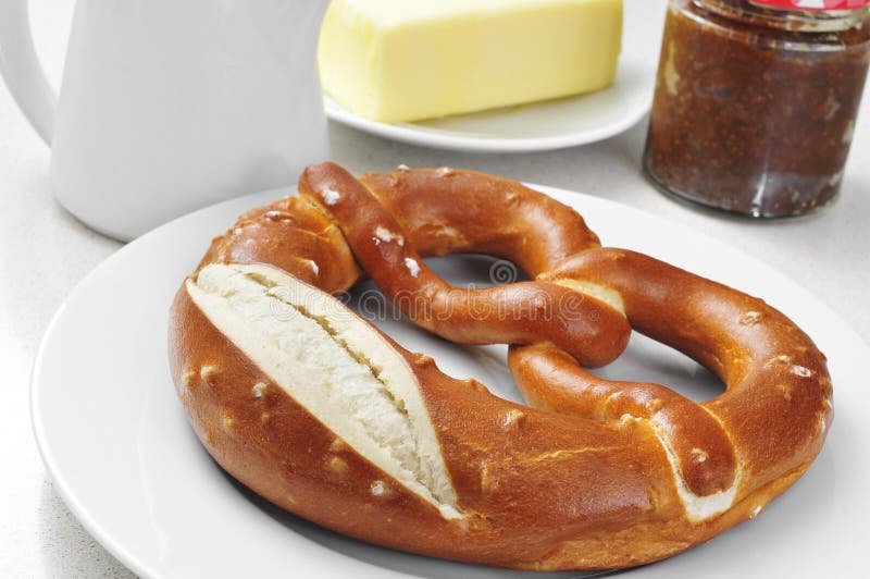 RÃ©sultat de recherche d'images pour "photo de petit dejeuner allemand"
