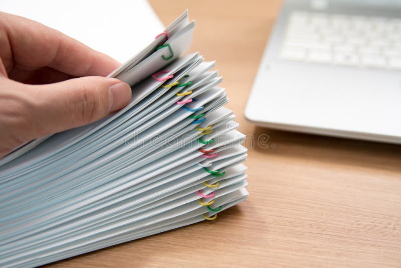 Un mucchio dei documenti fotografia stock libera da diritti Un mucchio dei documenti fotografia stock libera da diritti