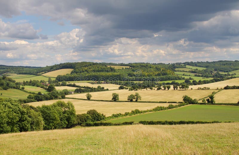 Un paisaje rural inglés en verano