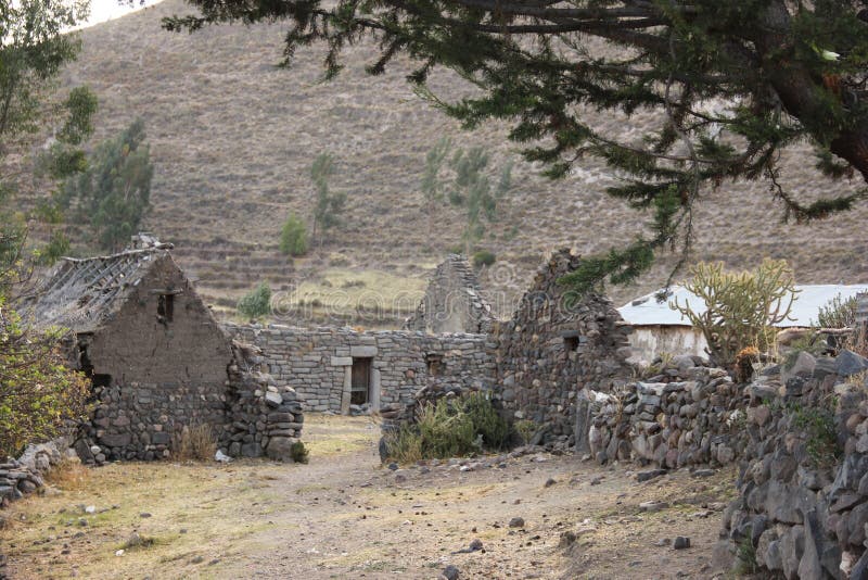 Un petit village dans le Canyon de Colca images libres de droits Un petit village dans le Canyon de Colca images libres de droits