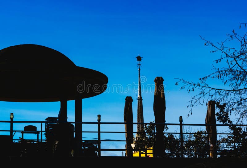 Un peu d'axe sur un pont photo stock Un peu d'axe sur un pont photo stock