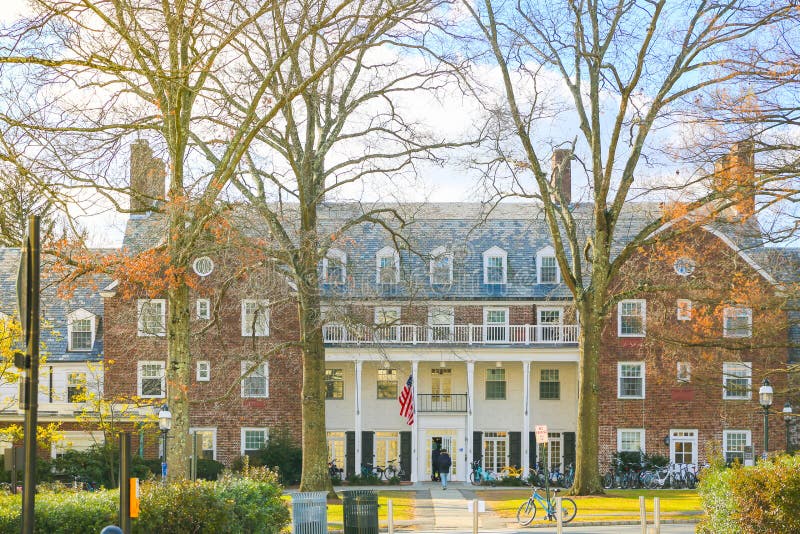 Un punto di vista di Hamilton Jewelers, fuori dell'università di Princeton immagini stock libere da diritti Un punto di vista di Hamilton Jewelers, fuori dell'università di Princeton immagini stock libere da diritti