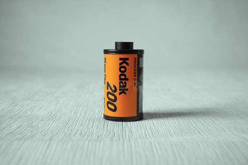 Un Rouleau De Pellicule De Caméra 35mm Kodak Image stock éditorial - Image  du célèbre, descripteur: 210376559