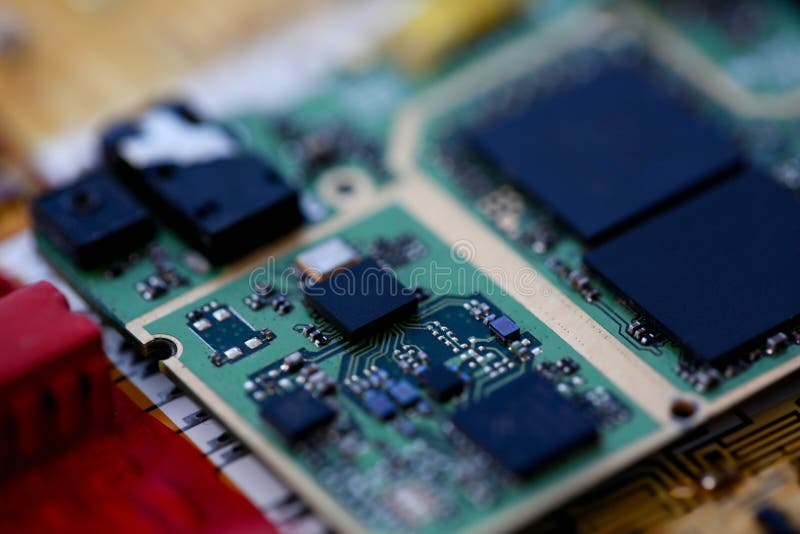 Un servizio di riparazione del computer degli impiegati fotografie stock libere da diritti
