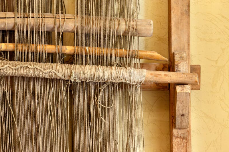 Un telar de mano antiguo usado para tejer las mantas