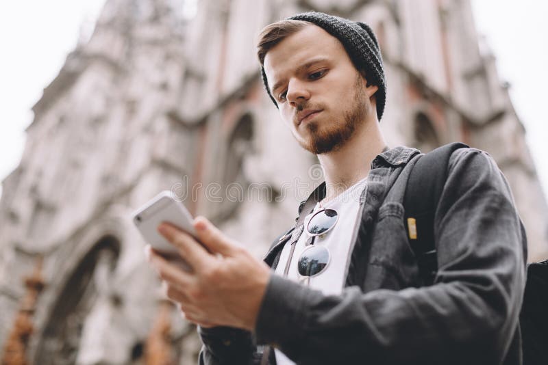 Un turista in città fotografia stock libera da diritti