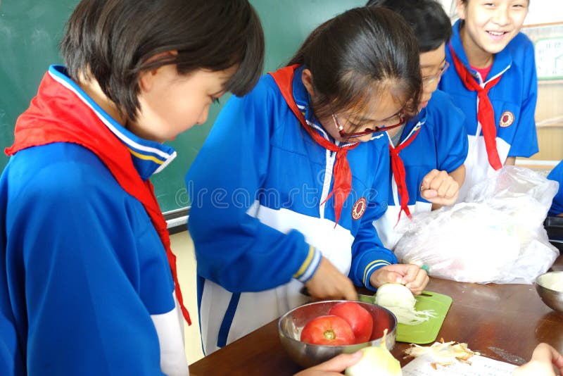 Una clase de cocina imágenes de archivo libres de regalías Una clase de cocina imágenes de archivo libres de regalías