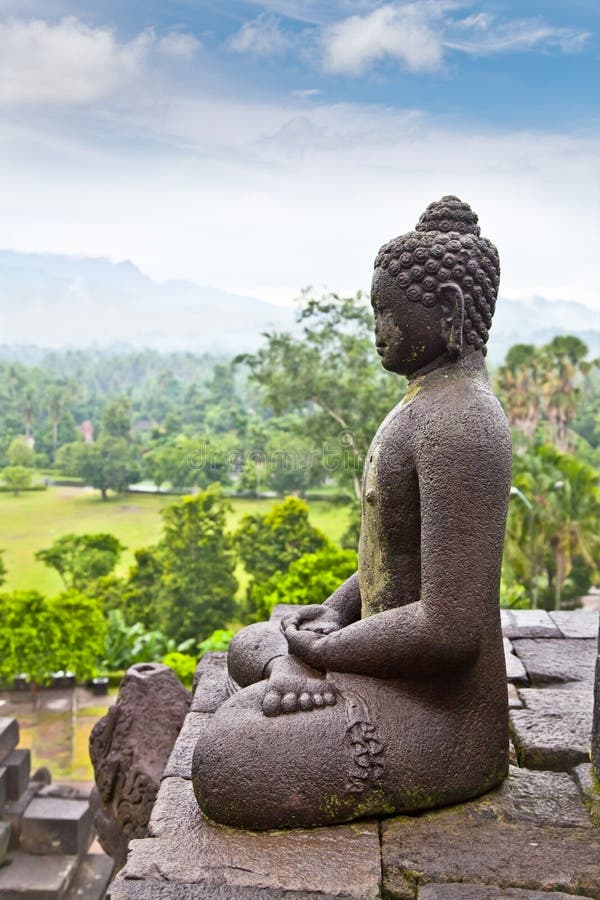 Una estatua del Buda de Borobudur en Java, Indonesia. imagenes de archivo Una estatua del Buda de Borobudur en Java, Indonesia. imagenes de archivo