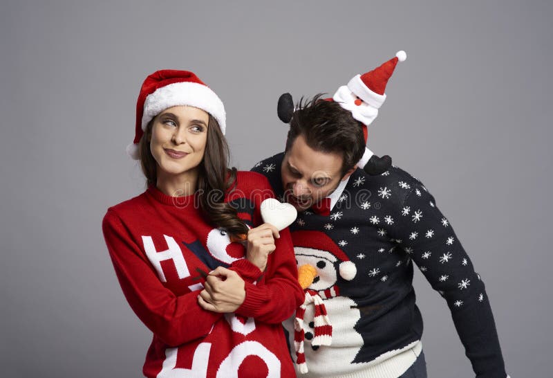 Una Extraña Pareja Con Galleta De Navidad Foto de archivo - Imagen de humor, elasticidad: 166374454 Una Extraña Pareja Con Galleta De Navidad Foto de archivo - Imagen de humor, elasticidad: 166374454