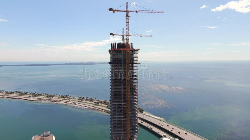 Una reside em imagens aéreas de miami