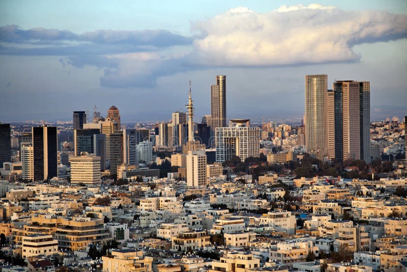 Horizonte céntrico de Tel Aviv