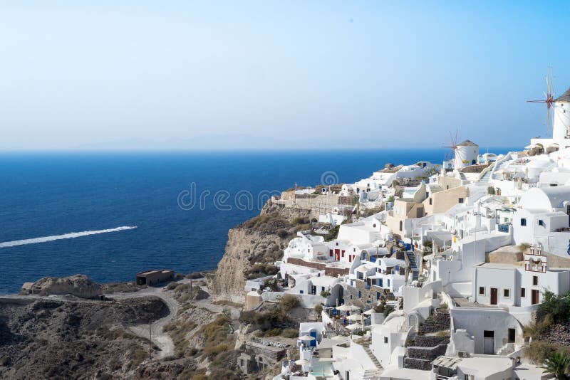 Una vista alla città di OIA in Santorin Grecia fotografie stock libere da diritti Una vista alla città di OIA in Santorin Grecia fotografie stock libere da diritti