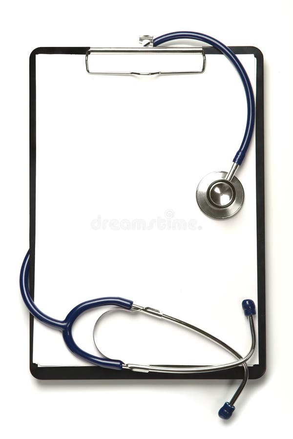 Unbelegtes Klemmbrett mit modernem Stethoskop stockfoto