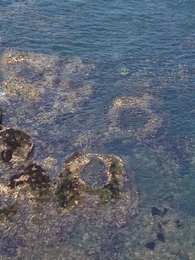 Under water tide pool