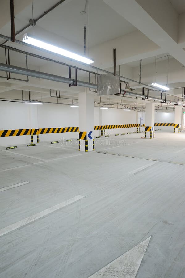 Underground parking garage stock image. Image of capacity 28694139