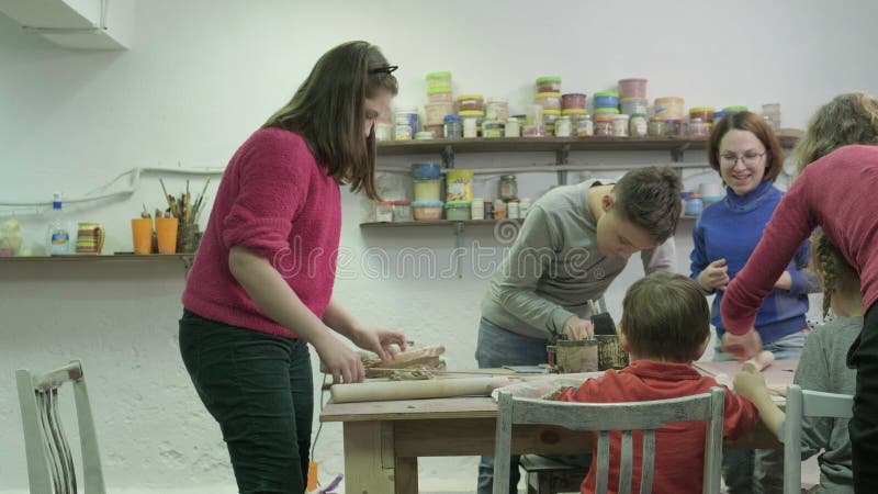 Underordnad klass i klassmodellering Keramiskt seminarium lager videofilmer
