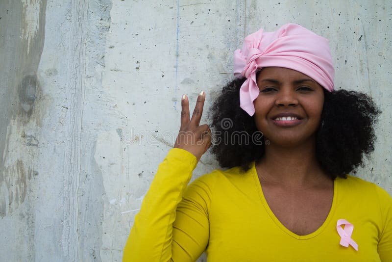 Luttez Pour La Femme De Cancer Du Sein Avec Le Symbole Sur Le Fond Rose Photo Stock Image Du