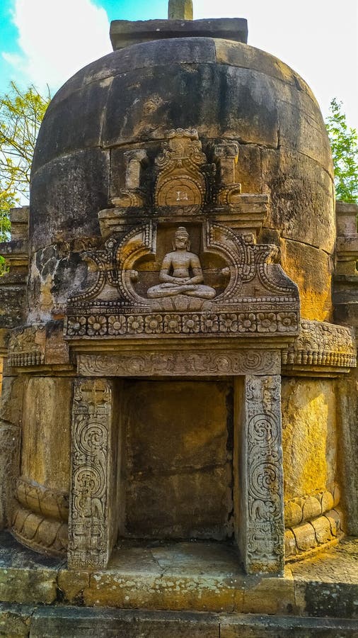 Une architecture ancienne de ancienne civilisation stupa de Bouddha photographie stock libre de droits