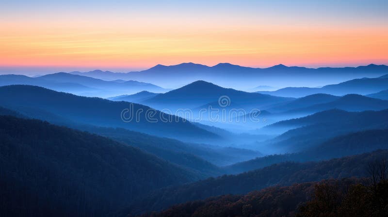 Une chaîne de montagnes majestueuse au lever du soleil illustration libre de droits