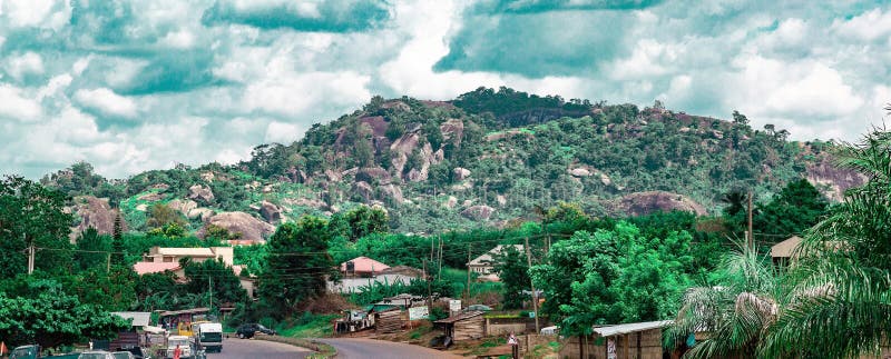 Une des collines d'Ekiti au Nigéria photo stock Une des collines d'Ekiti au Nigéria photo stock