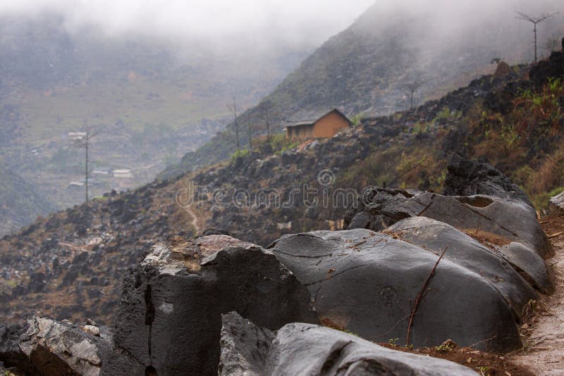 Une petite maison en plateau en pierre 02, province de Ha Giang, Vietnam de Dong Van image stock Une petite maison en plateau en pierre 02, province de Ha Giang, Vietnam de Dong Van image stock