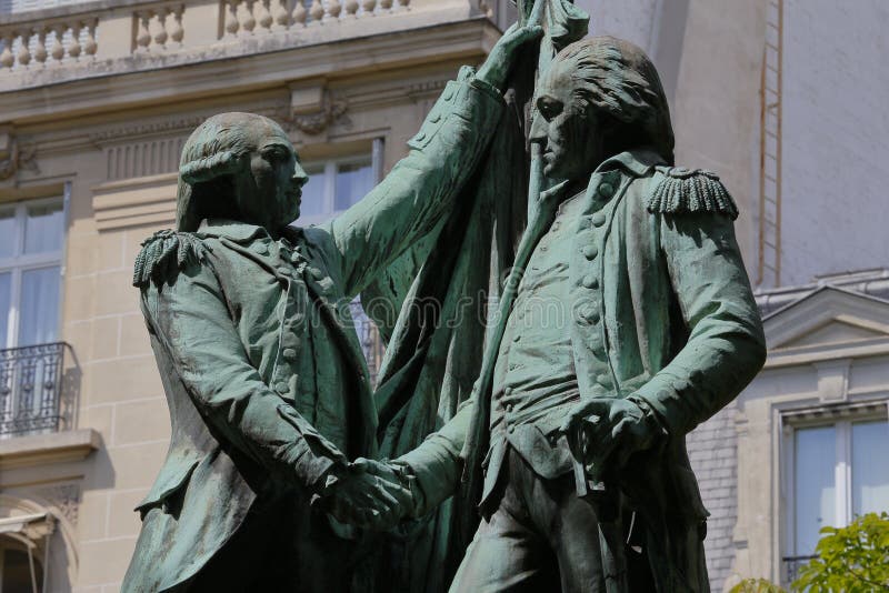 Une statue par Auguste Bartholdi, DES carré États-Unis, officier militaire français Marquis Lafayette d'honneurs et premier p images libres de droits Une statue par Auguste Bartholdi, DES carré États-Unis, officier militaire français Marquis Lafayette d'honneurs et premier p images libres de droits