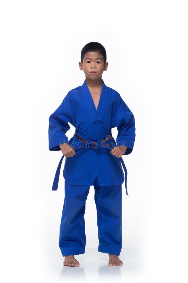 Uniforme Azul Principal De Los Atletas Del Niño Del Taekwondo De II Imagen de - Imagen de fondo, lucha: 150545991