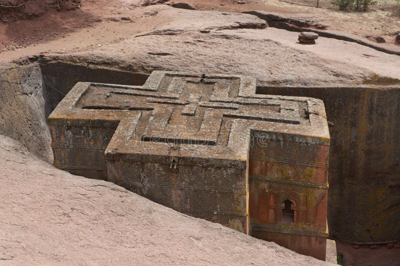 Unikalny monolitowy ciosający kościół St George, UNESCO światowe dziedzictwo, Lalibela, Etiopia zdjęcie stock Unikalny monolitowy ciosający kościół St George, UNESCO światowe dziedzictwo, Lalibela, Etiopia zdjęcie stock