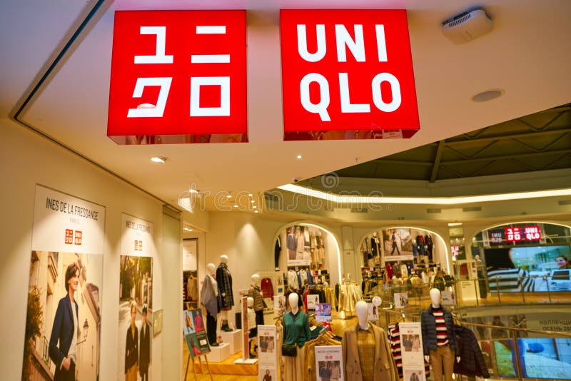 Uniqlo editorial image. Image of outlet, modern, cloth - 141426610