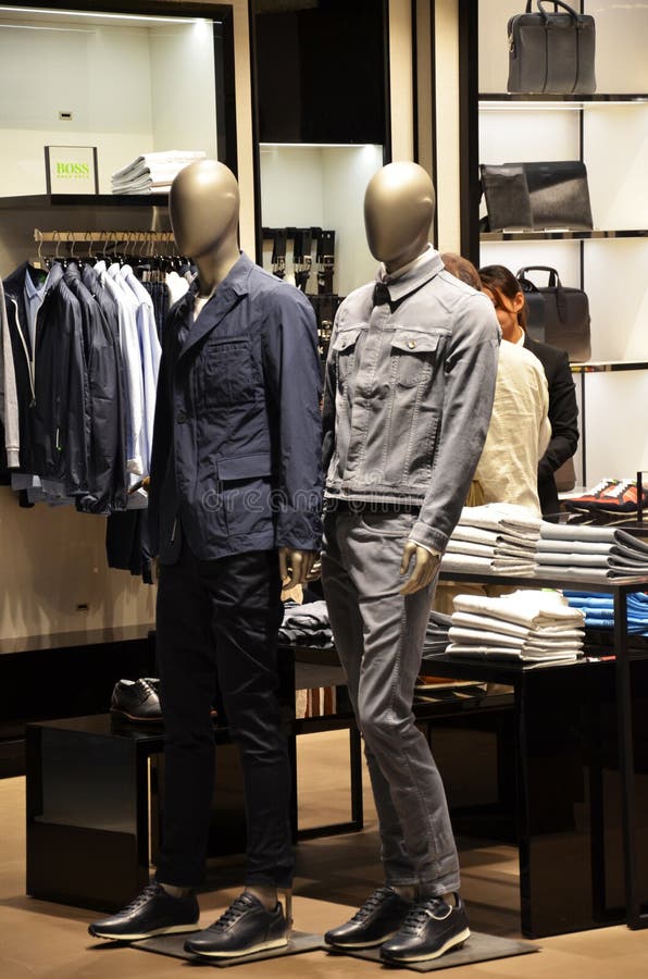 Uniqlo Store in Changi Airport, Singapore Editorial Photography - Image ...