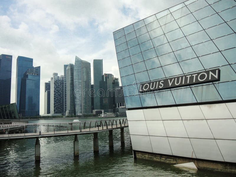 Unique Design Glass Building of Louis Vuitton Fashion House and Luxury  Retail at Marina Bay Sands, Singapore. Editorial Image - Image of  architecture, bond: 123815555
