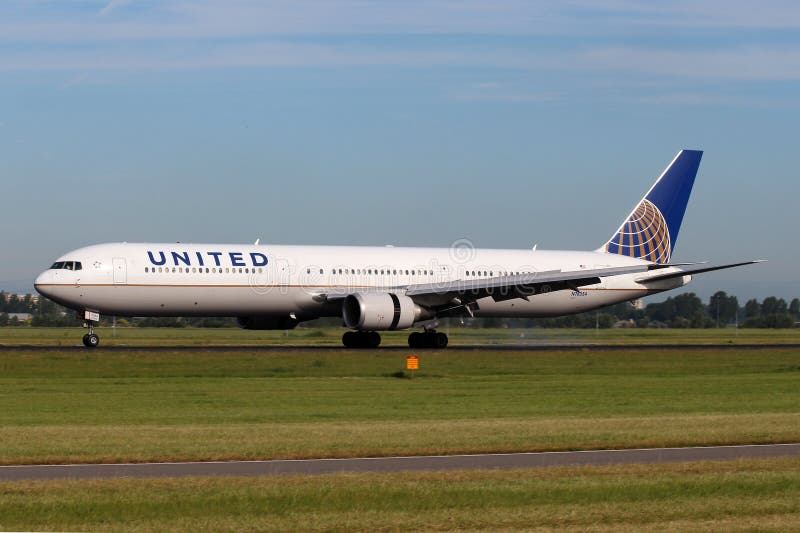 United Airlines Boeing B767-424/ER royalty free stock photography United Airlines Boeing B767-424/ER royalty free stock photography