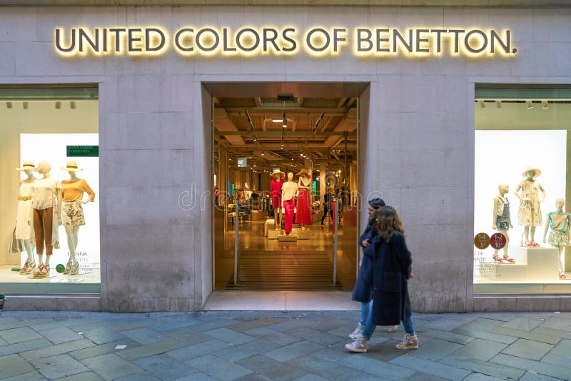 United Colors of Benetton editorial image. Image of color - 160246935