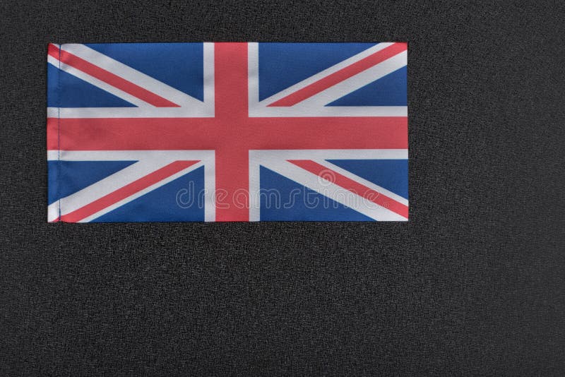 UK flag: Hãy nhìn vào lá cờ UK đầy sắc màu và đẹp mắt này, bạn sẽ cảm nhận được niềm tự hào của người Anh và được đắm say trong sự đa dạng và độc đáo của văn hóa nước này.