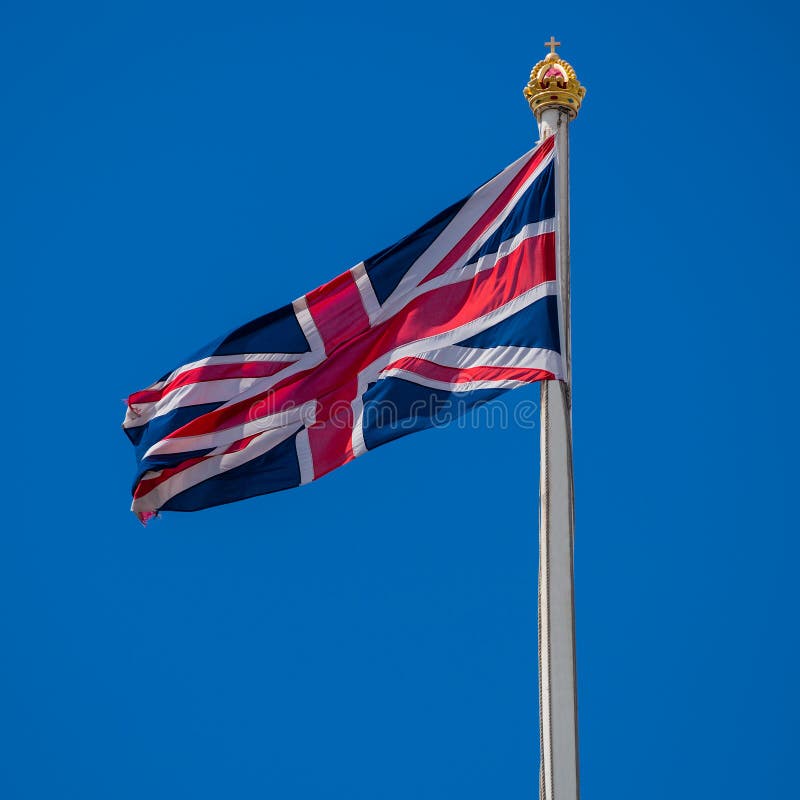 London, United Kingdom - October 11, 2018: Close-up shot of the Que bandeira  é esta - Quiz das bandeiras do Brasil (Name that Flag Free) mobile app fr  Stock Photo - Alamy